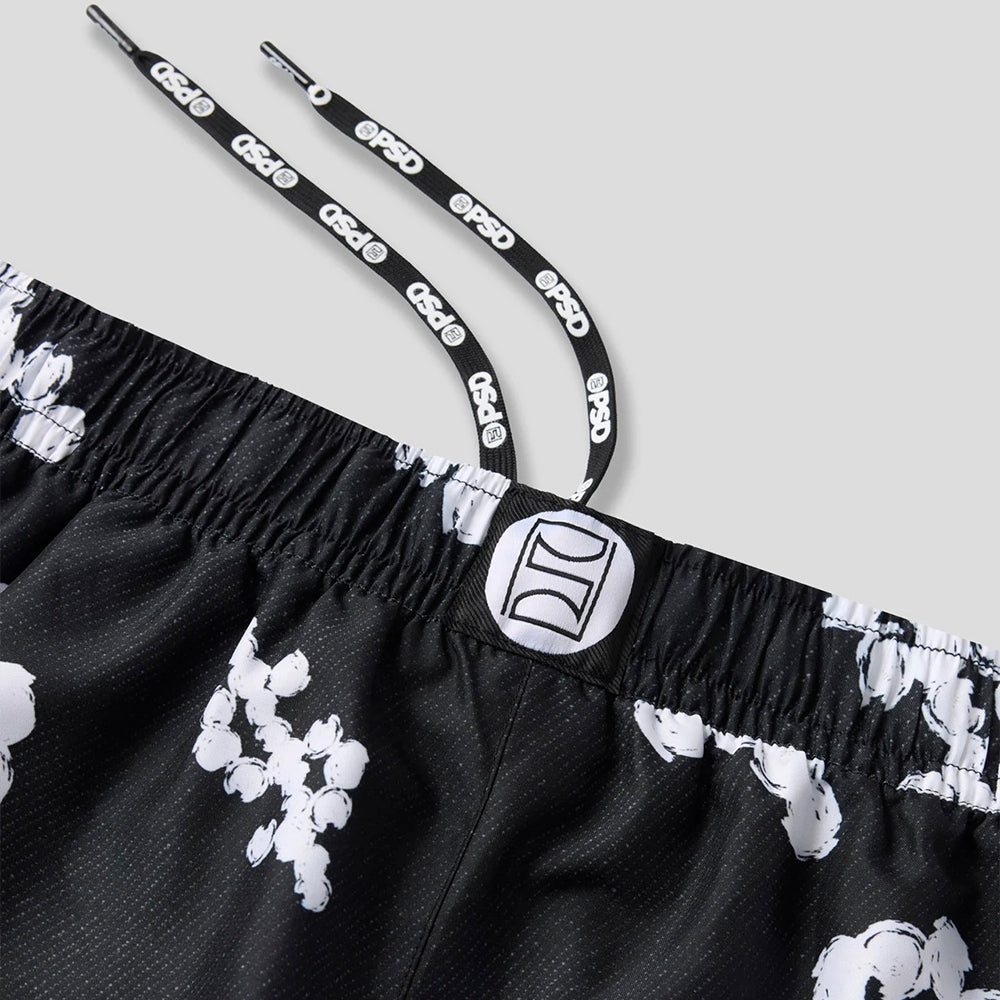 ESSENTIAL- Shorts-Black and White Cloud-Black